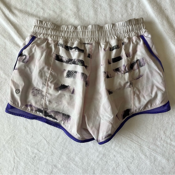 Lululemon Hotty Hot Short II - Picture 2 of 4